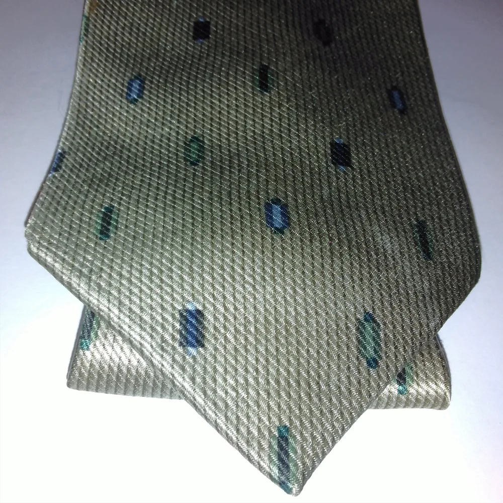 Metropolitan By Lord & Taylor Hand Sewn Silk Neck Tie